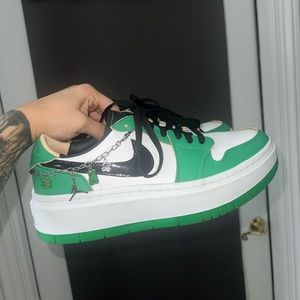 Women’s Nike Jordans 9.5